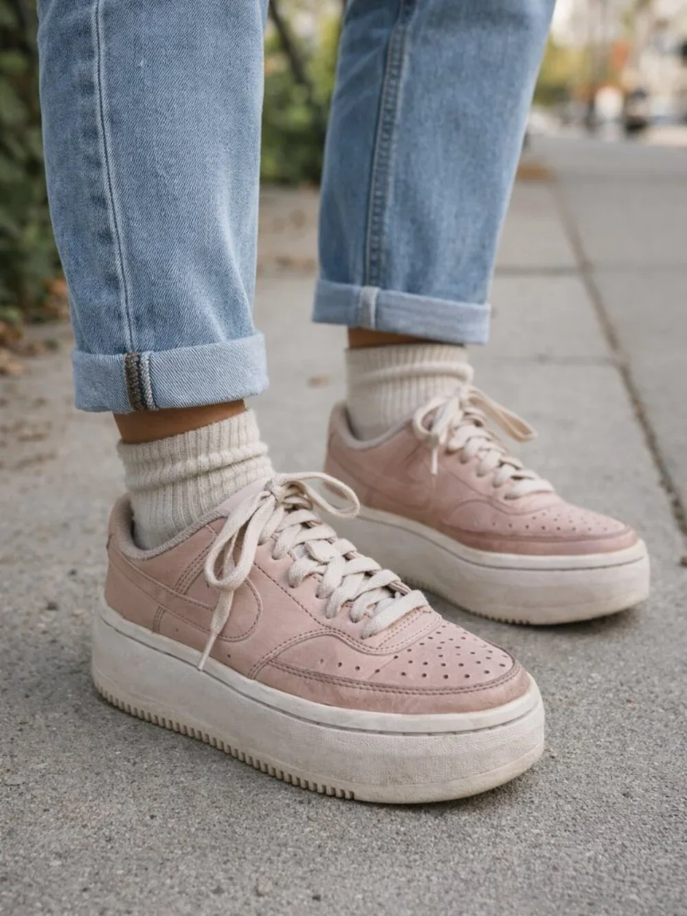 🪷 Nike Women’s Blush Pink Suede Platform Sneakers